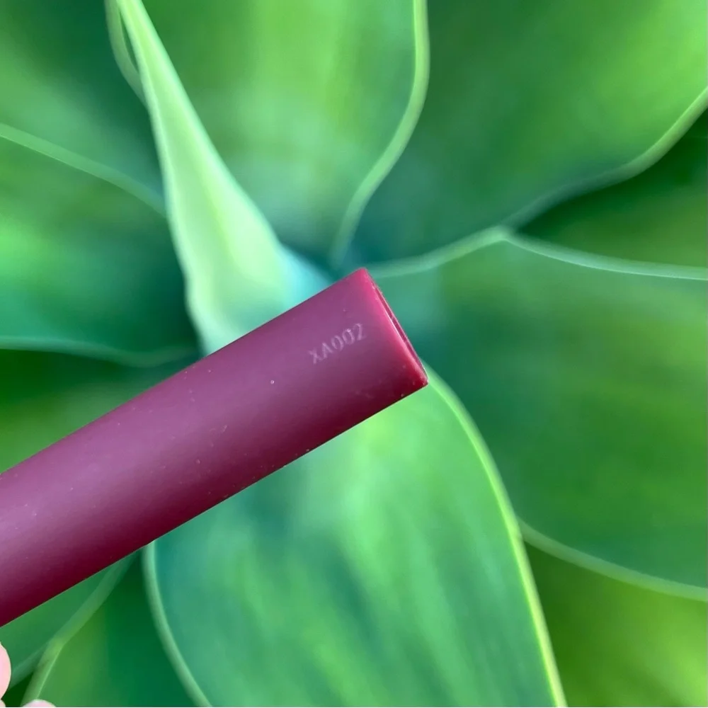 NWOT Rare Beauty Matte Lip Soufflé • Strengthen